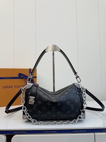 LV MM East West Side Trunk Bag M26226 28x15x7 cm