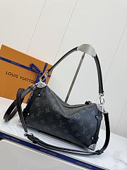 LV MM East West Side Trunk Bag M26226 28x15x7 cm - 3