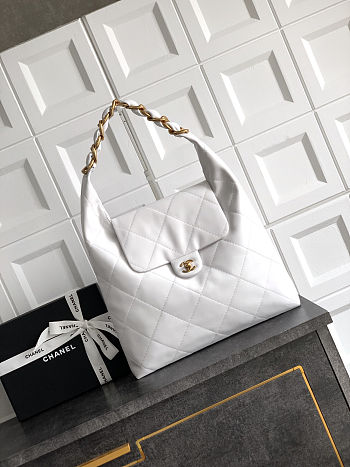 Chanel Maxi Hobo Bag Shiny Calfskin & Gold-Tone Metal White size 34*36*12 cm