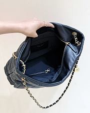 Chanekl Shopping bag Shiny Lambskin & Gold Plated Metal Black 26*38*11cm - 6