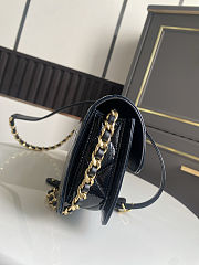 Chanel Large flap bag Glossy Lambskin & Gold Plated Metal  Black 30x18x5cm - 4