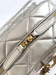 Chanel CC Turn-lock backpack in silver-tone leather 22x22.5x8.5 cm - 3