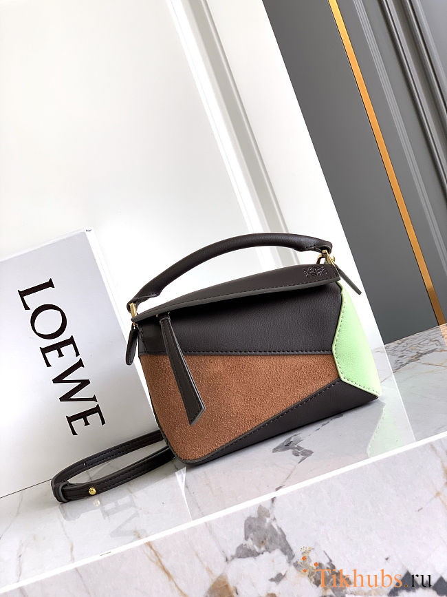 Loewe Small Puzzle Edge bag in dark brown 18x12.5x8cm - 1