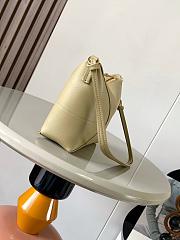 Loewe Puzzle Fold leather pouch shoulder bag in a beige color 23x6.5x15.5cm - 4