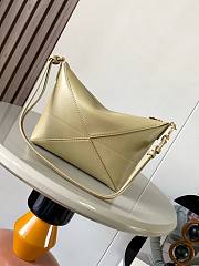 Loewe Puzzle Fold leather pouch shoulder bag in a beige color 23x6.5x15.5cm - 3