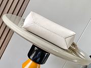 Loewe Puzzle Fold leather pouch shoulder bag in a white color 23x6.5x15.5cm - 4