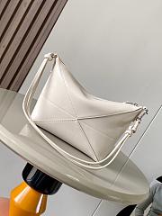 Loewe Puzzle Fold leather pouch shoulder bag in a white color 23x6.5x15.5cm - 3