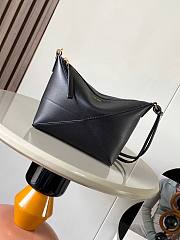 Loewe Puzzle Fold leather pouch shoulder bag in a black color 23x6.5x15.5cm - 1