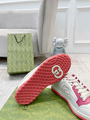 Gucci Mac80 leather low-top sneakers in white with pink - 4