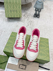 Gucci Mac80 leather low-top sneakers in white with pink - 2