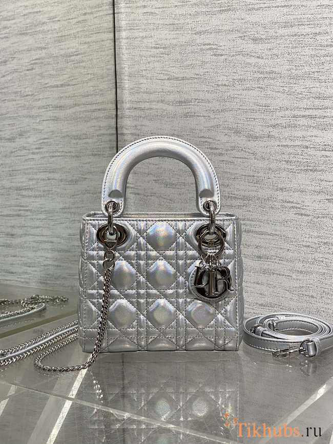 Lady Dior Mini Bag in silver iridescent cannage lambskin 17x7x15cm - 1