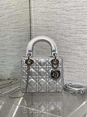 Lady Dior Mini Bag in silver iridescent cannage lambskin 17x7x15cm - 1