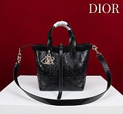 Dior Medium Toujours bag in Macrocannage calfskin 18.5x18.5x12 cm - 1
