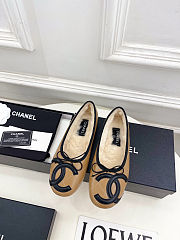 Chanel ballet flats with a black CC logo and bow  - 6