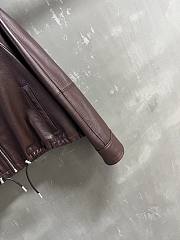 Loewe brown leather bomber jacket with a drawstring hem - 5