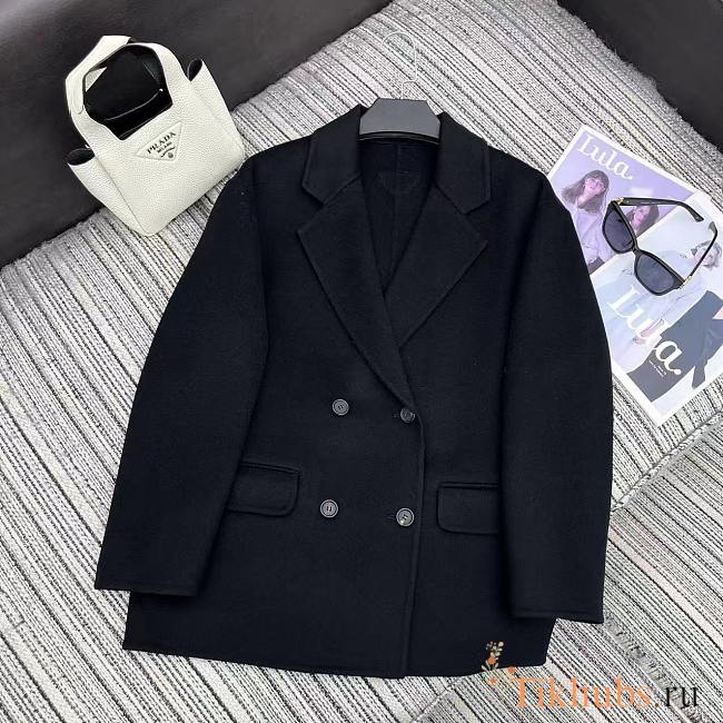 Prada women's coat, made from wool and cashmere - 1