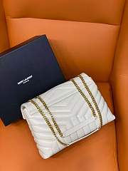 Saint Laurent Loulou shoulder bag patent leather, gold hardware size 32 cm - 4