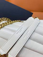 Saint Laurent Loulou shoulder bag patent leather, gold hardware size 32 cm - 3