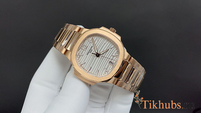 Patek Philippe Nautilus 7118 /1R-001 Ladies Automatic - 1