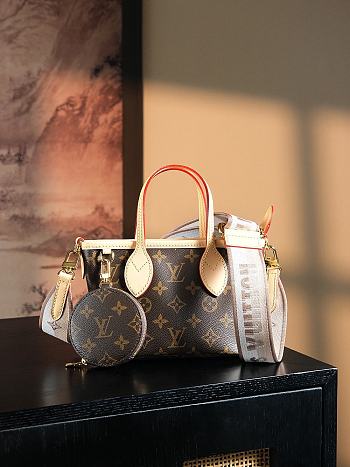 Louis Vuitton Neverfull BB Bag M46705