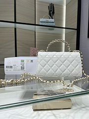 Chanel 25S Top Handle Kelly Clutch in white lambskin and gold-tone hardware 18x10x4.5cm - 6