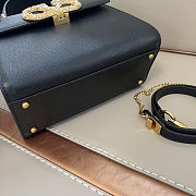 Valentino Garavani VSLING top handle bag in black  22x17x9 cm - 3