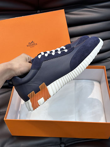Hermès Bouncing sneakers in a navy blue