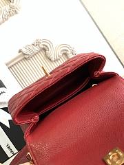 Chanel Coco Handle flap bag in red caviar leather with gold-tone hardware 19 cm - 3