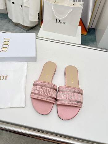 Dior flats light pink