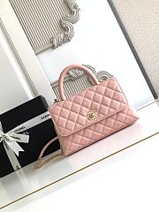 Chanel Coco flap bag with top handle in pink 24 cm - 1
