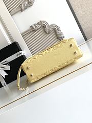 Chanel Coco flap bag with top handle, yellow 24cm - 6