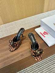 Versace 85mm Opera Bow leopard-print mules - 4