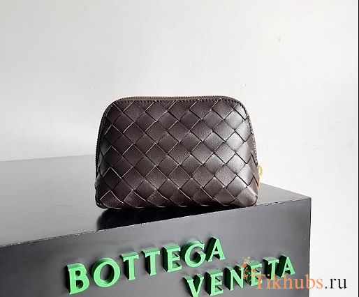  Bottega Veneta intrecciato leather cosmetic pouch in a dark brown color 16.5*10.5*9 cm - 1