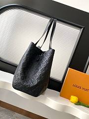 Louis Vuitton All In One MM tote bag in black 56.5x30.5x17 cm - 4