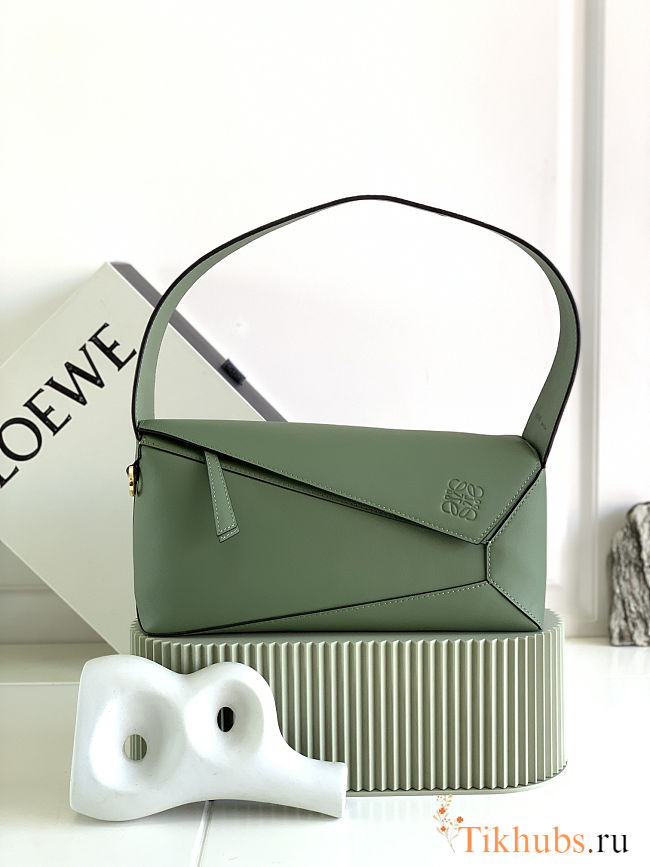 Loewe Puzzle Hobo bag in Nappa calfskin leather 28.7*10.7*5.5cm - 1