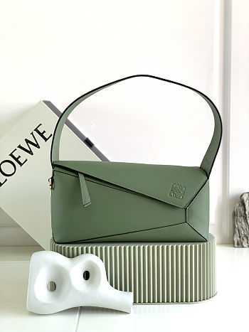  Loewe Puzzle Hobo bag in Nappa calfskin leather 28.7*10.7*5.5cm