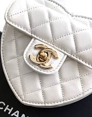 Chanel CC In Love Heart Clutch with Chain in white lambskin leather 12×13×5.5cm - 3