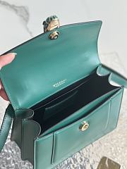  Bvlgari Serpenti Forever Medium Top Handle Bag in emerald green calf leather 20.5 X 15 X 9  - 6