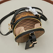 Louis Vuitton Mini Boite Chapeau bag in Monogram Reverse canvas 12x6.5x13 cm - 2