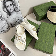 Gucci Logo-appliqué Leather Sandals in a cream/off-white color - 2