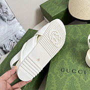 Gucci Logo-appliqué Leather Sandals in a cream/off-white color - 5