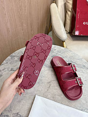  Gucci sandals with a GG monogram canvas in burgundy - 6