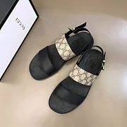 Gucci sandals with a black leather and GG canvas strap - 6