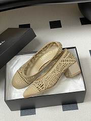 Chanel raffia woven block heel shoes in a beige color heel 5 cm - 2