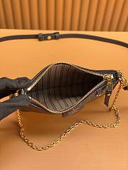 Louis Vuitton Easy Pouch On Strap bag in black Monogram Empreinte leather 19*12*3cm - 4