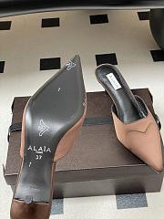 Alaïa Le Coeur 55 satin mules in brown - 3