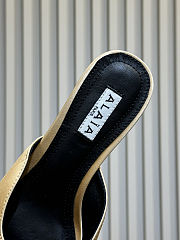 Alaïa Le Coeur 55 satin mules in beige - 4