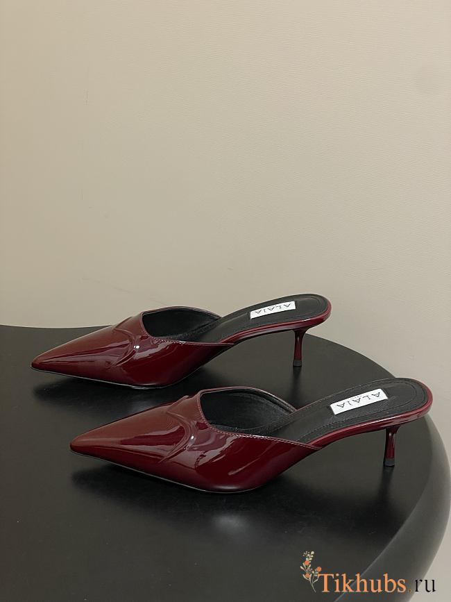 Alaïa Le Coeur 55 satin mules in dark red - 1