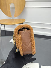 Chanel 24K Teddy Flap 16 x 23.5 x7.5 cm - 4