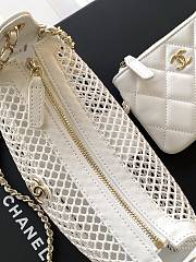 Chanel 25S Clutch on Chain in white Mesh 20*13*4.5cm - 5